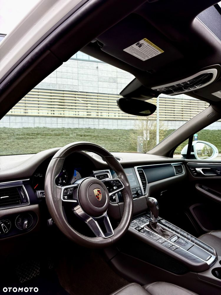 Porsche Macan - 18