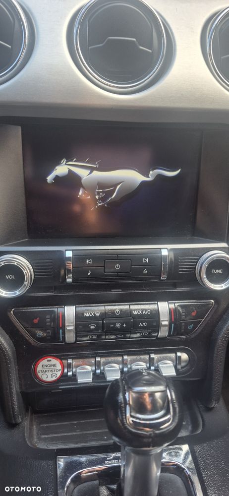 Ford Mustang - 5