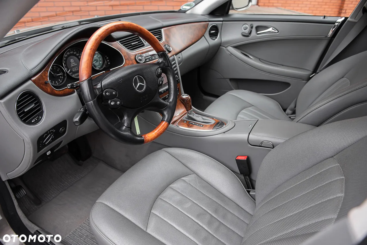 Mercedes-Benz CLS 350 - 15