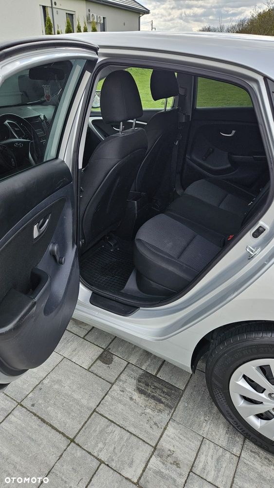 Hyundai i30 1.4 BlueDrive Comfort - 12