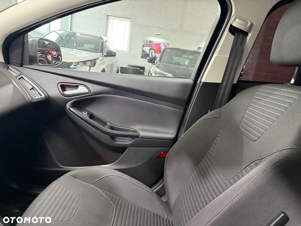 Ford Focus 1.5 EcoBoost Titanium ASS PowerShift - 28