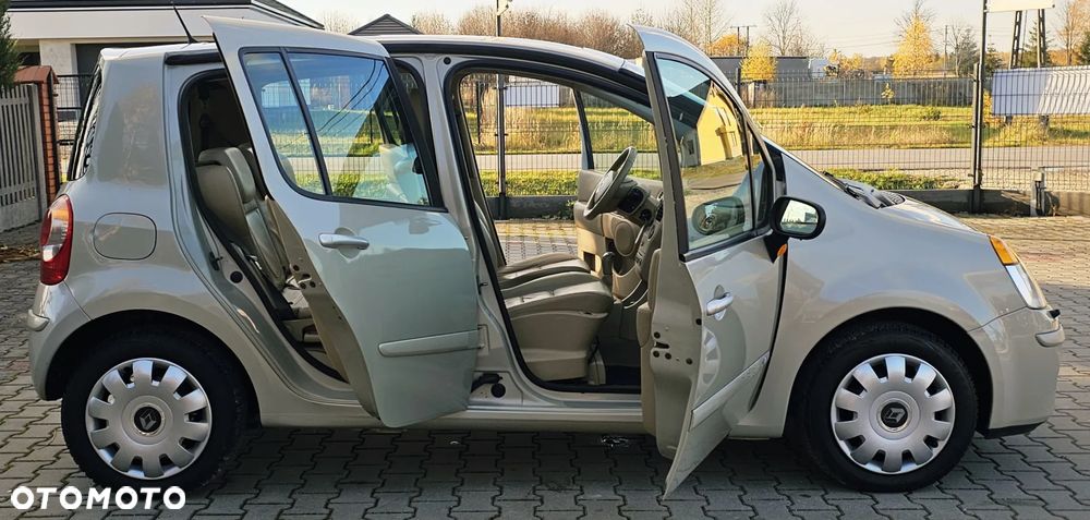 Renault Modus 1.6 16V Privilege - 15