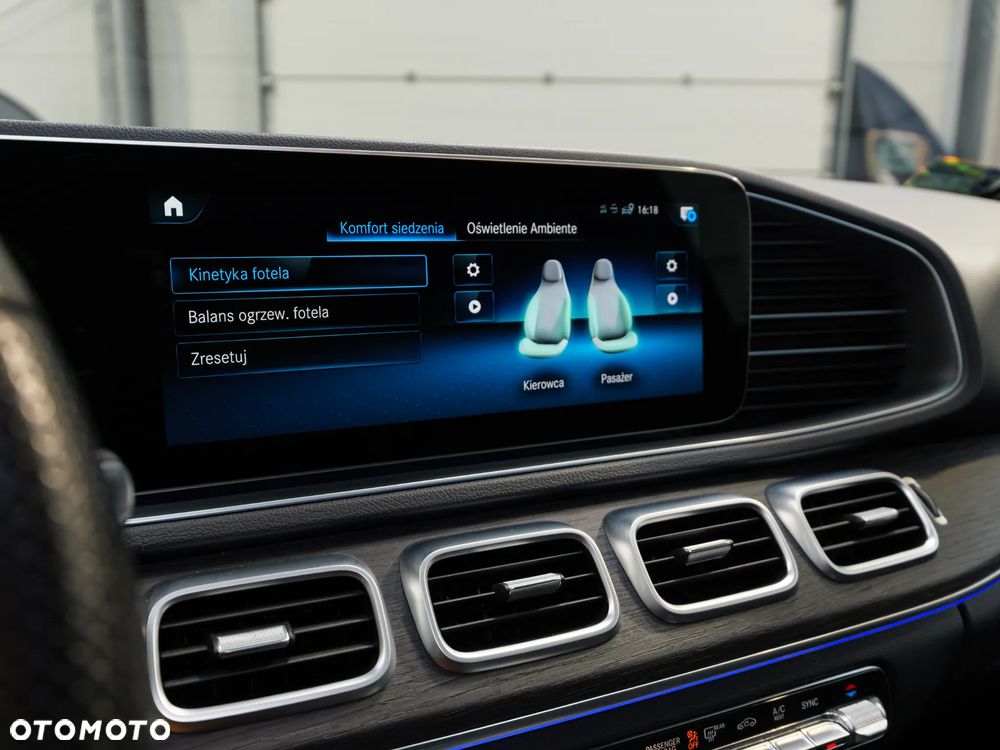 Mercedes-Benz GLE 300 d 4-Matic - 32