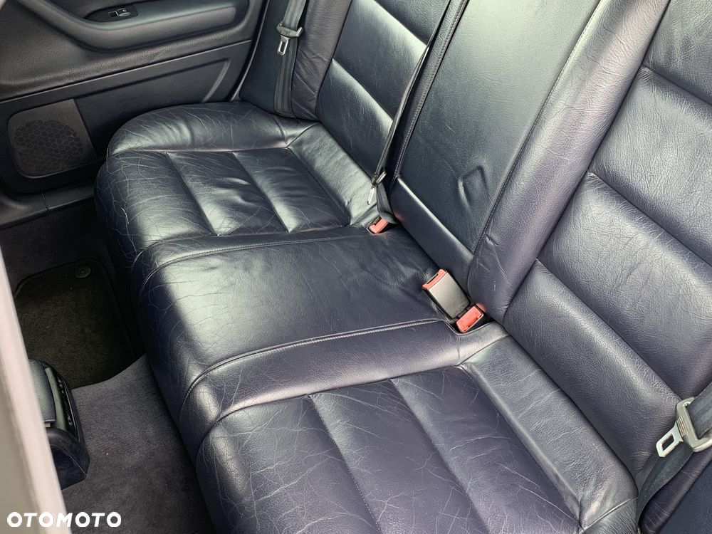 Audi A4 ver-3-0-quattro-tiptronic - 28