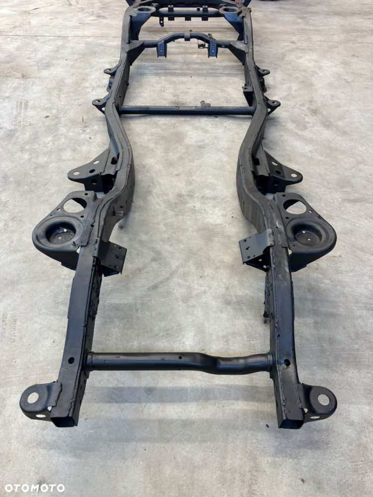 Rama nissan patrol gr y60 long 2.8 4.2 3.0 - 5