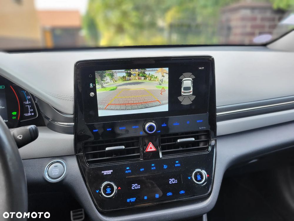 Hyundai IONIQ - 16