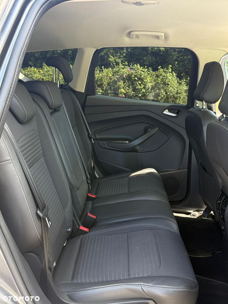 Ford Kuga 1.5 TDCi 2x4 Cool & Connect - 23