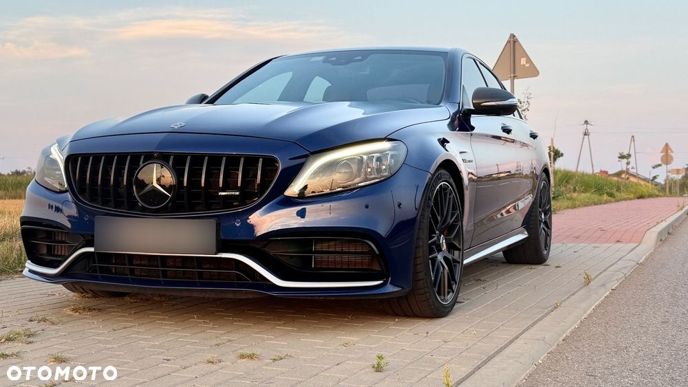Mercedes-Benz Klasa C 63 S AMG 9G - 11