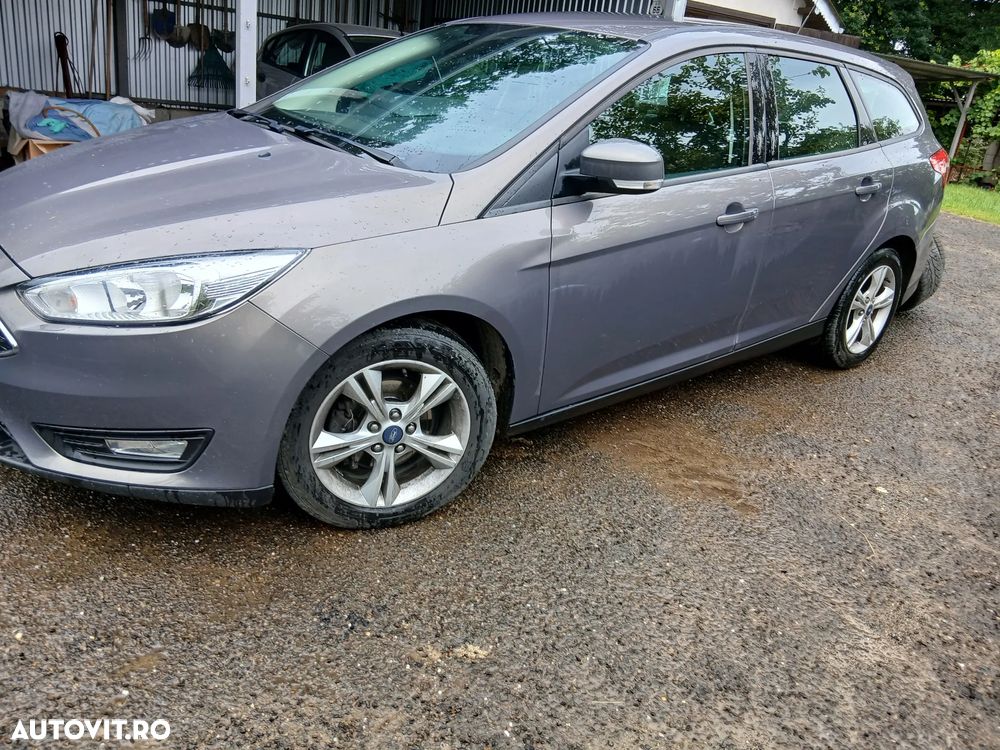 Ford Focus 1.5 TDCi DPF Start-Stopp-System Titanium - 2