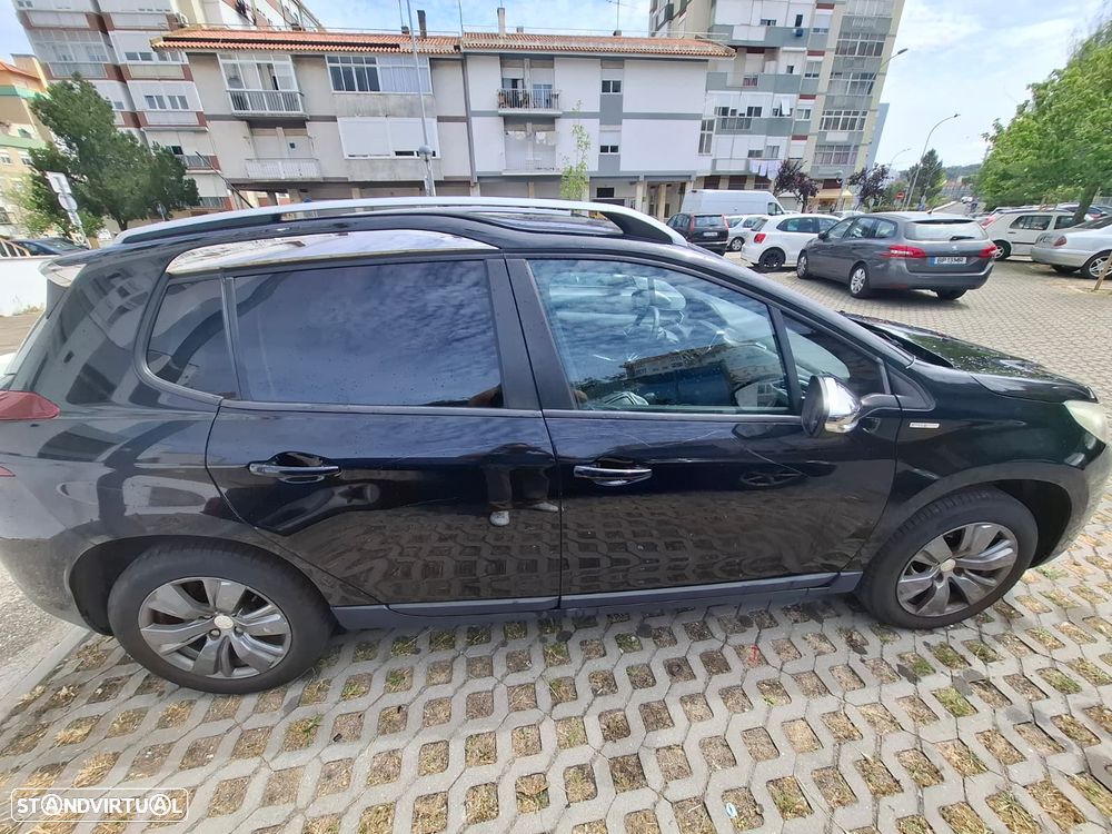 Peugeot 2008 1.2 PureTech Style - 4