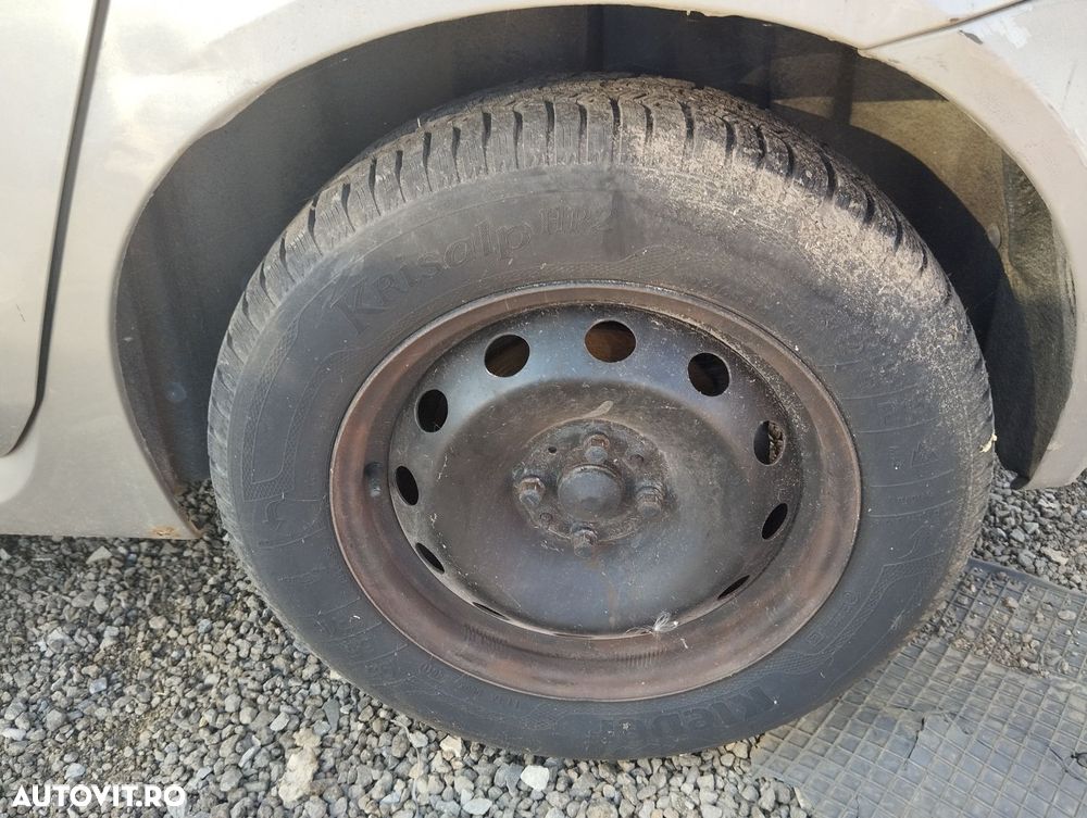 Dezmembrari  Fiat STILO (192)  2001  > 2010 1.2 16V (192_XA1B) Benzina - 3