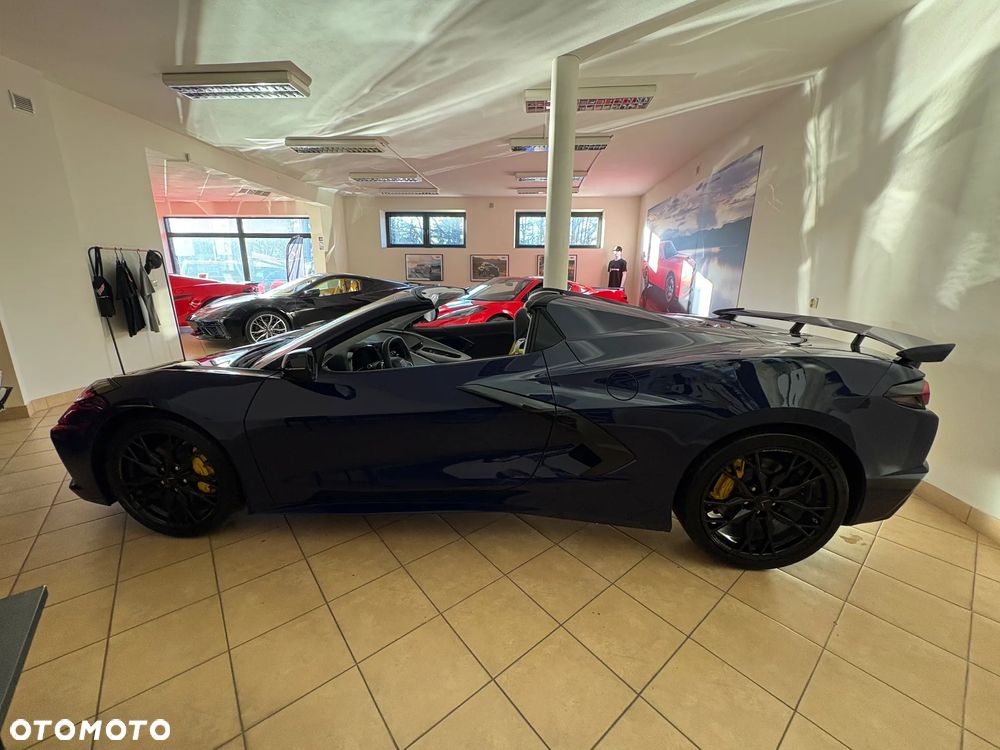 Chevrolet Corvette - 18