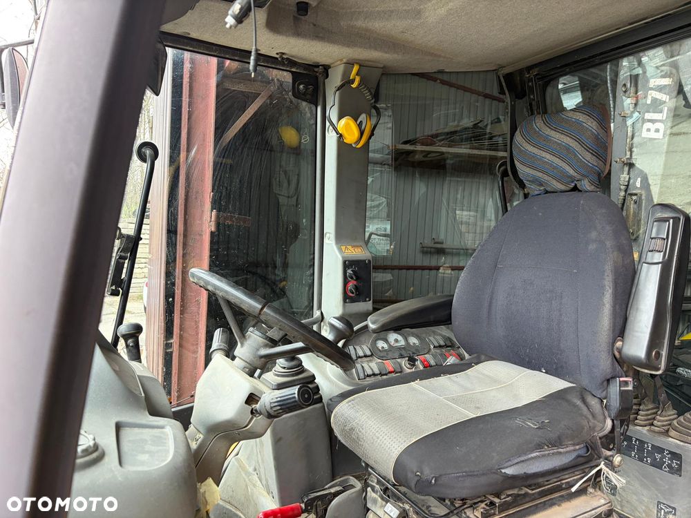Volvo BL71 - 5