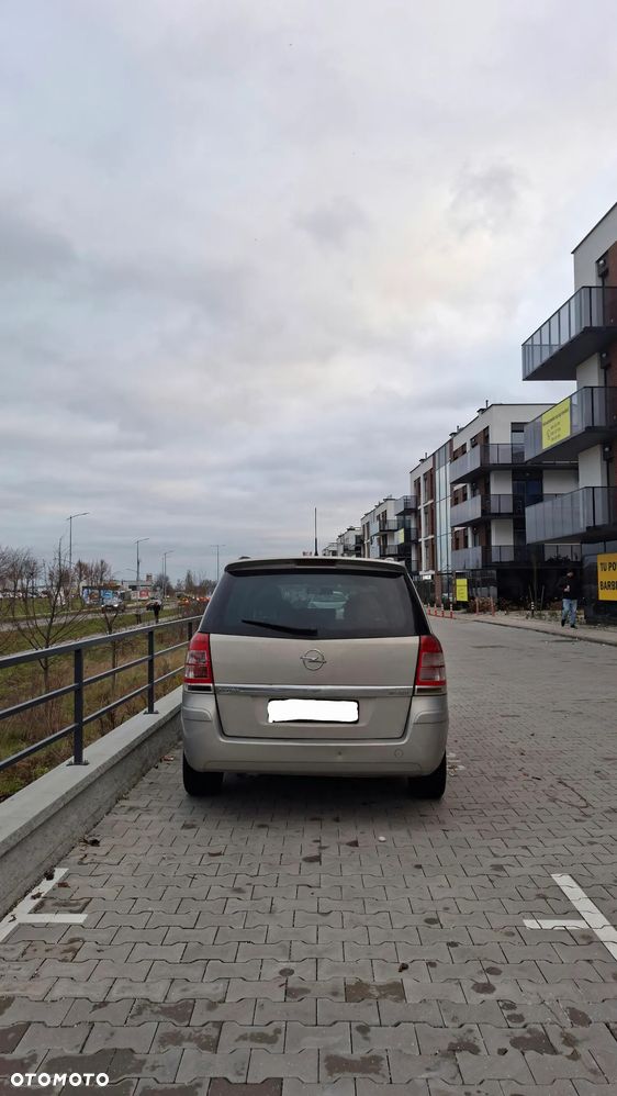 Opel Zafira - 5