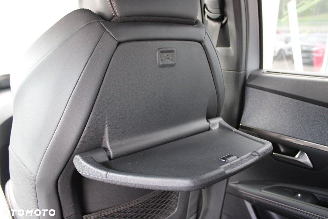 Peugeot 5008 - 24