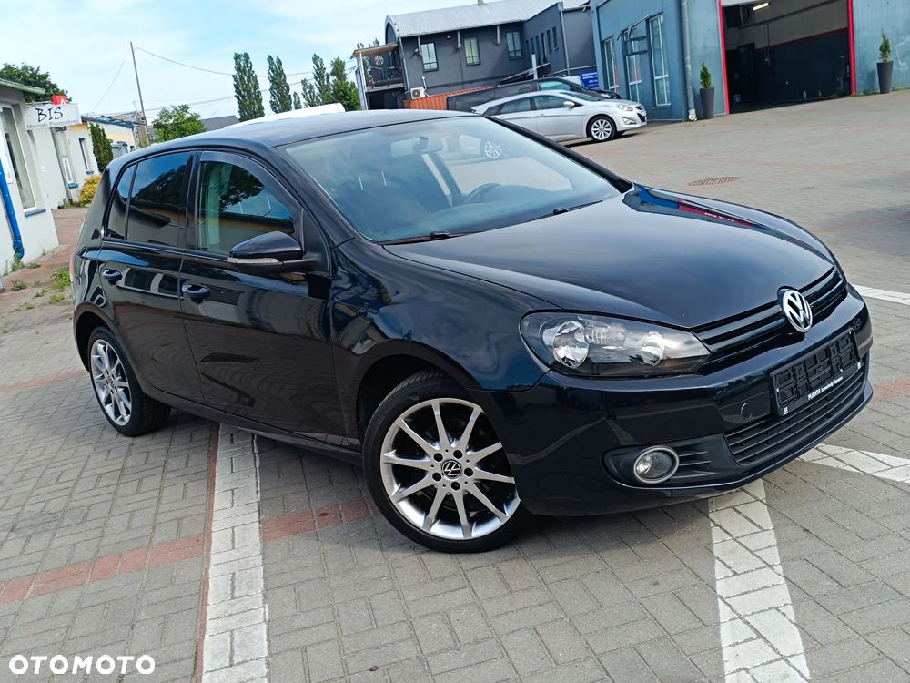 Volkswagen Golf - 10