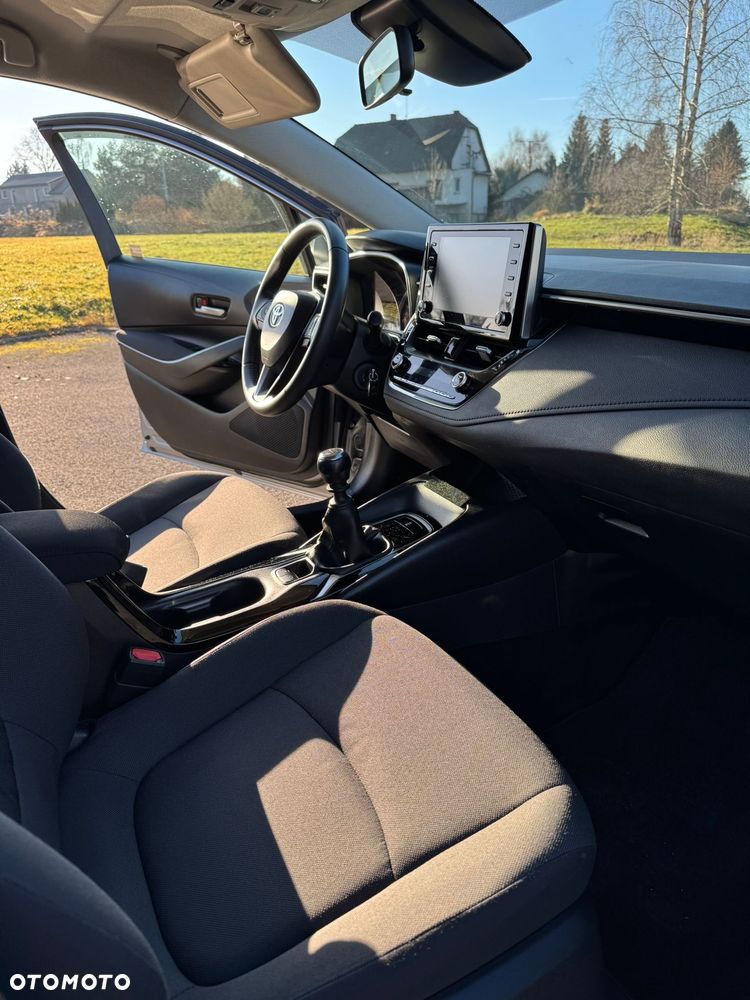 Toyota Corolla 1.5 Comfort - 22