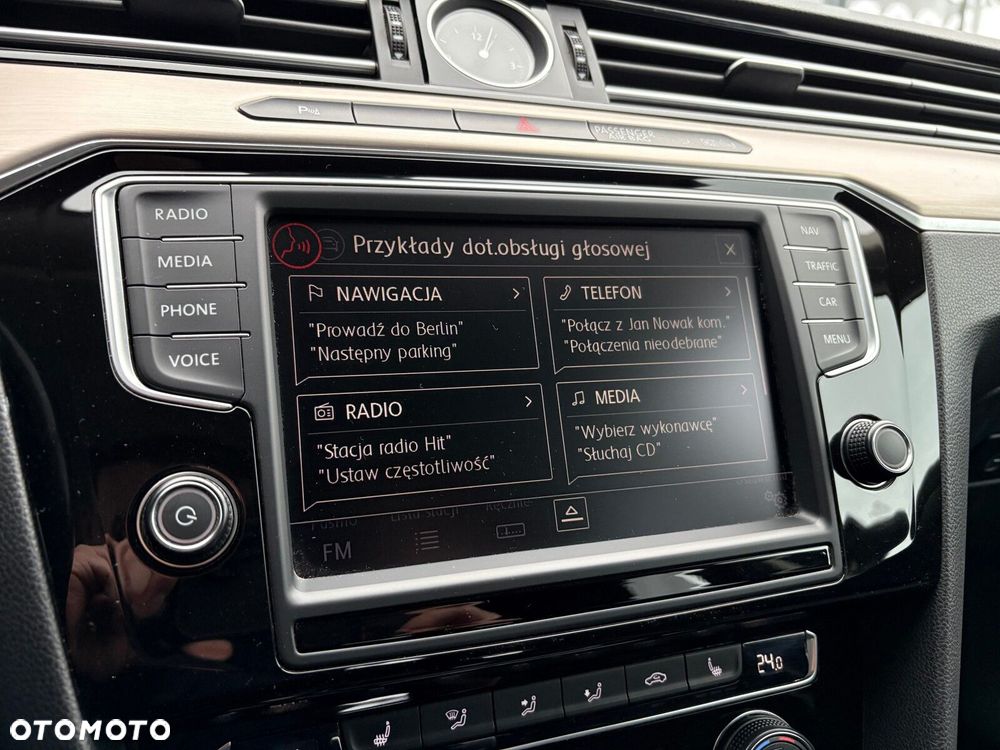 Volkswagen Passat - 33