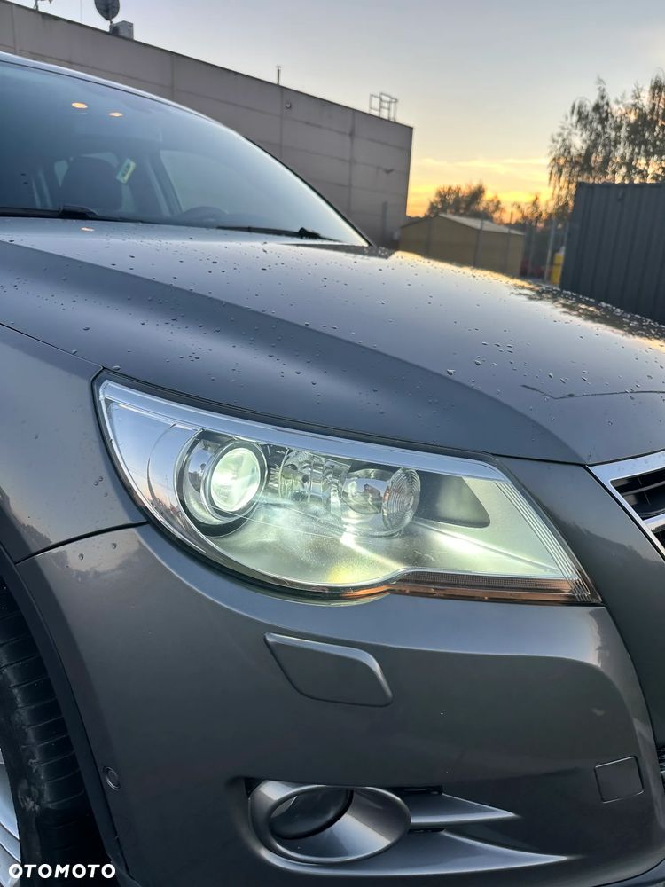 Volkswagen Tiguan - 33