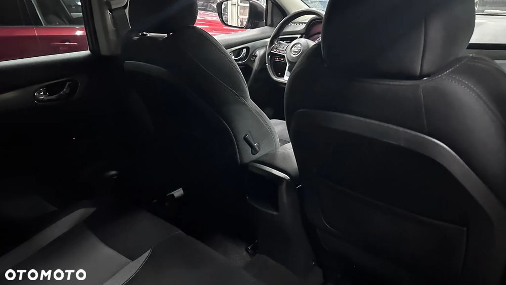 Nissan Qashqai 1.2 DIG-T N-Connecta EU6 - 12