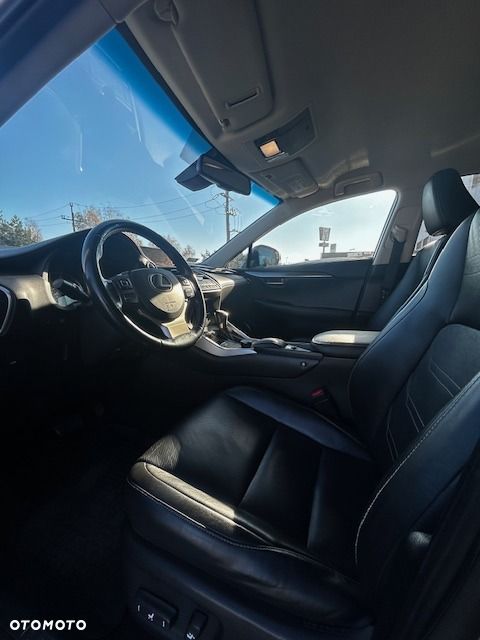 Lexus NX 300h Comfort AWD - 7