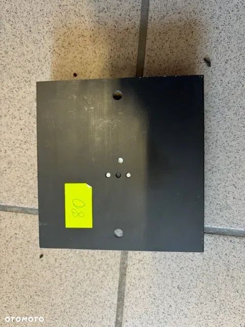 PRZETWORNIK NAPIĘCIA HELLA 8ES00665800 - 2