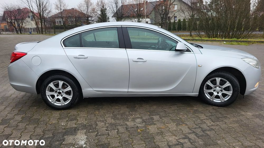 Opel Insignia - 12