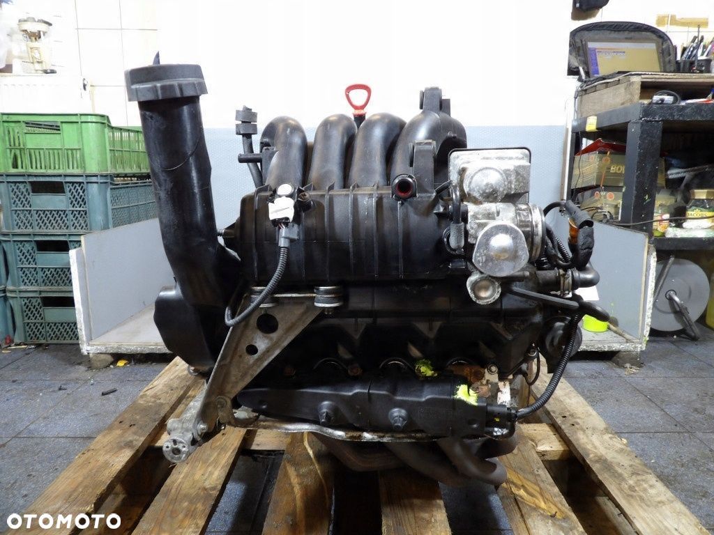 MERCEDES VANEO W414 SILNIK 1.9B 125KM A1660101905 - 1