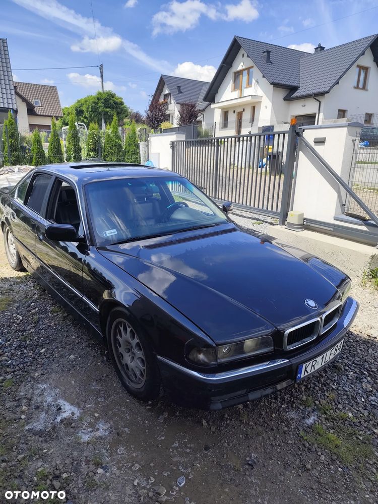 BMW Seria 7 - 1