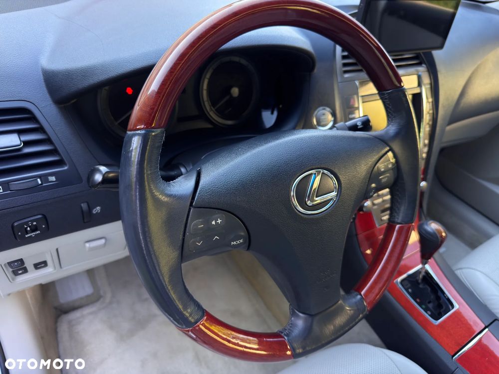 Lexus ES - 14