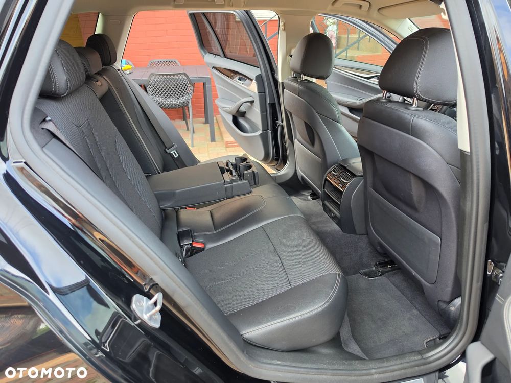 BMW Seria 5 520d M Sport Edition - 25