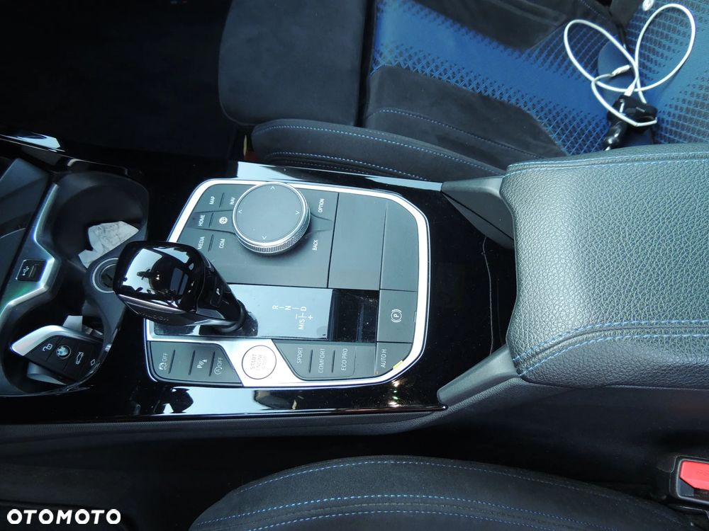 BMW Seria 2 220d xDrive - 20