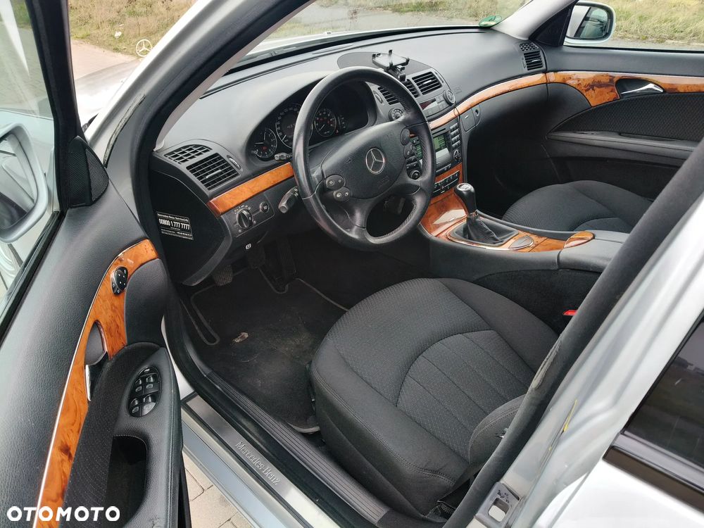 Mercedes-Benz Klasa E 200 Kompressor Elegance - 30