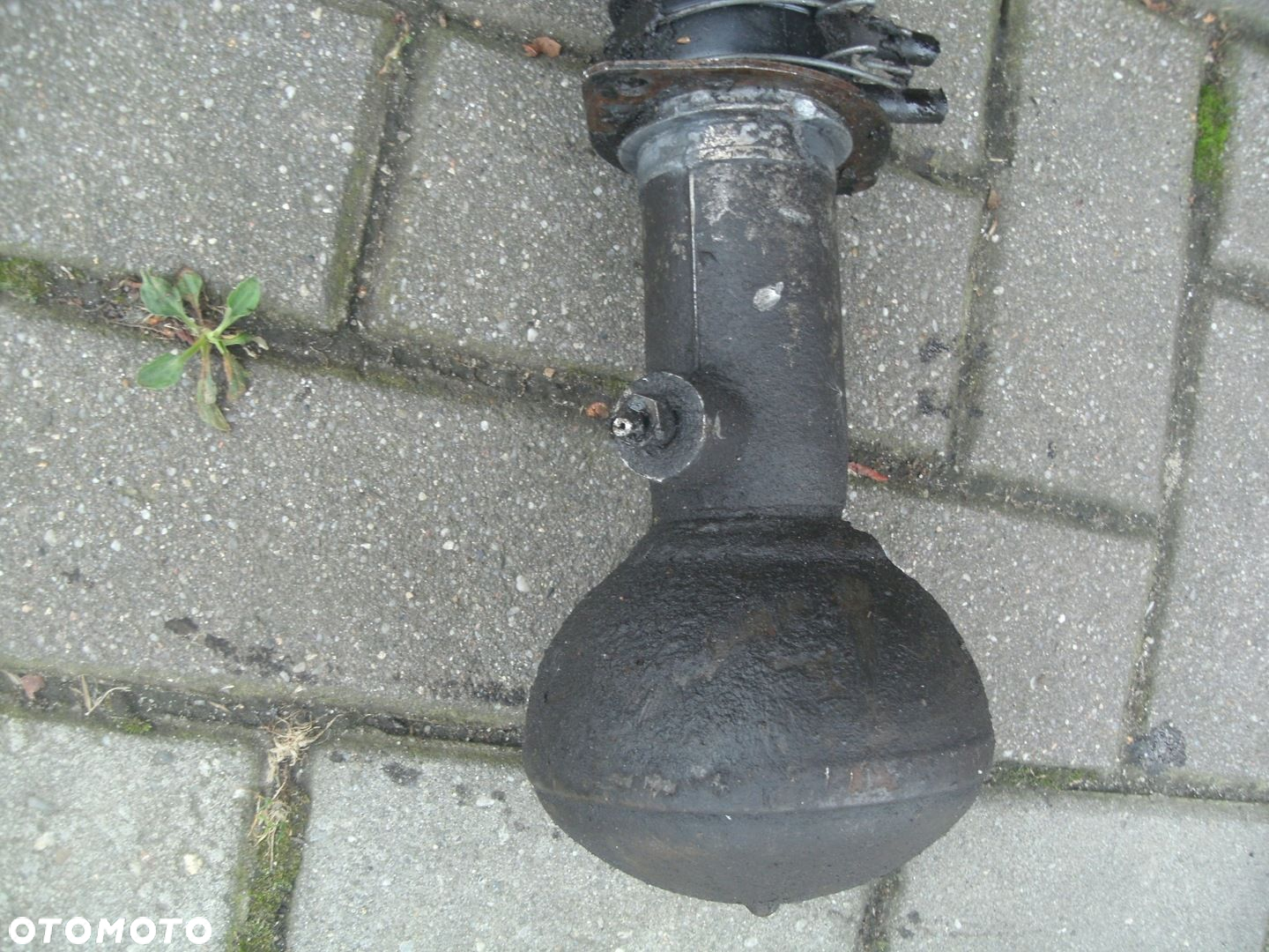 GRUSZKA SFERA SILOWNIK ZAWIESZENIA CITROEN C5 TYL - 2