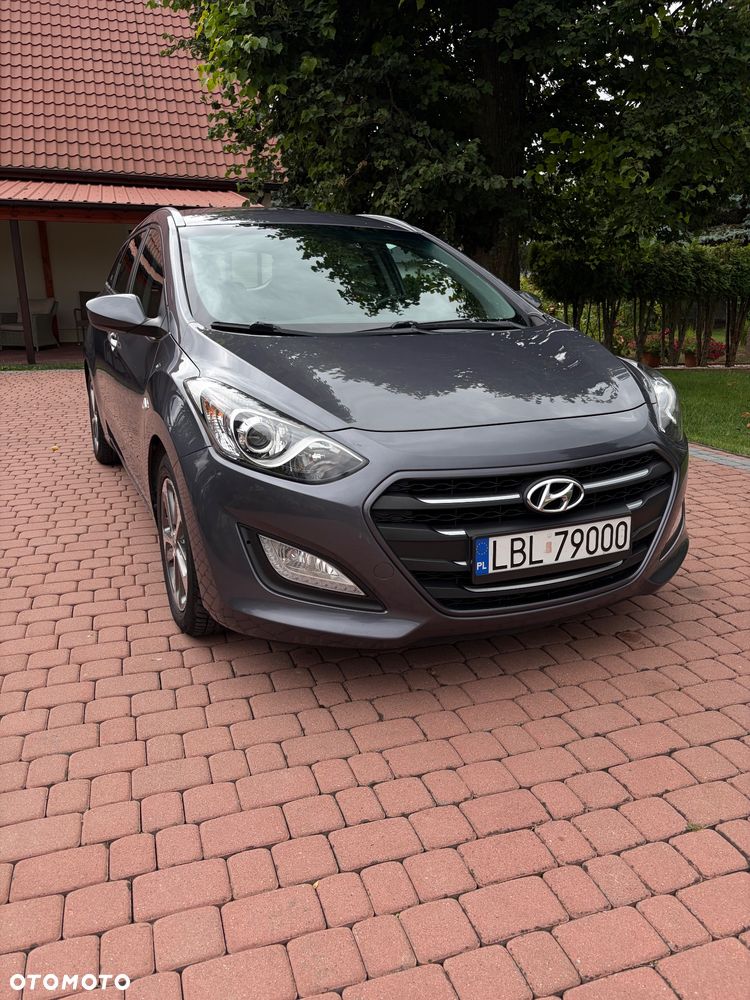 Hyundai i30 1.6 CRDi BlueDrive Comfort - 1