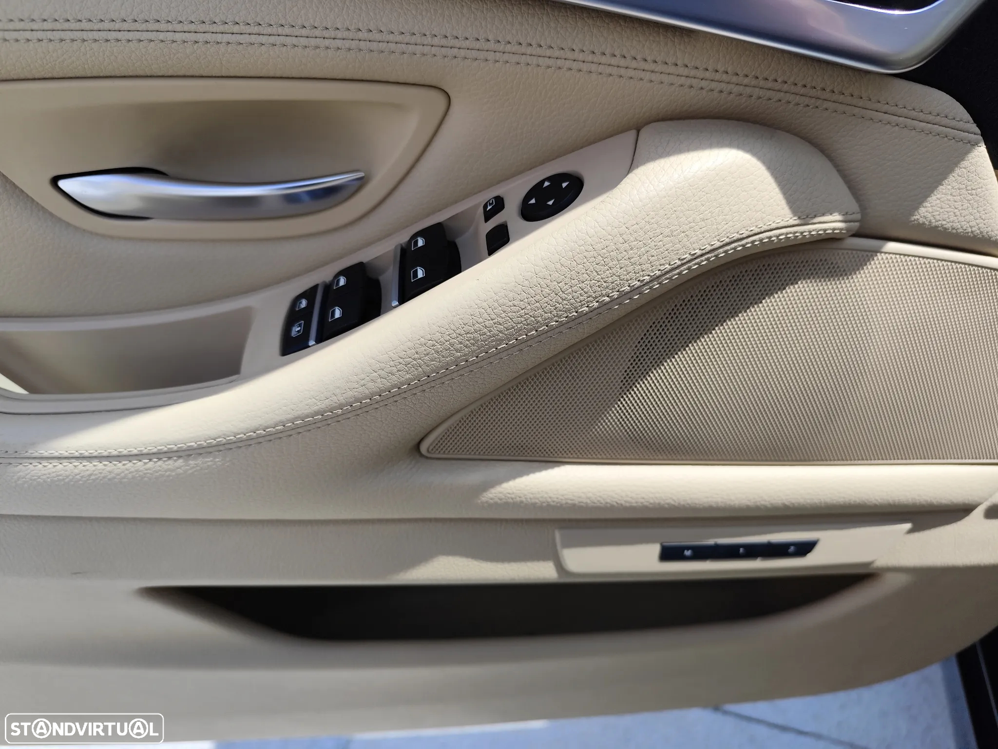 BMW 525 d Exclusive Auto - 12