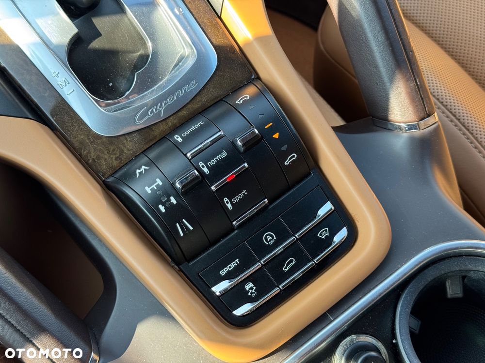 Porsche Cayenne S - 19