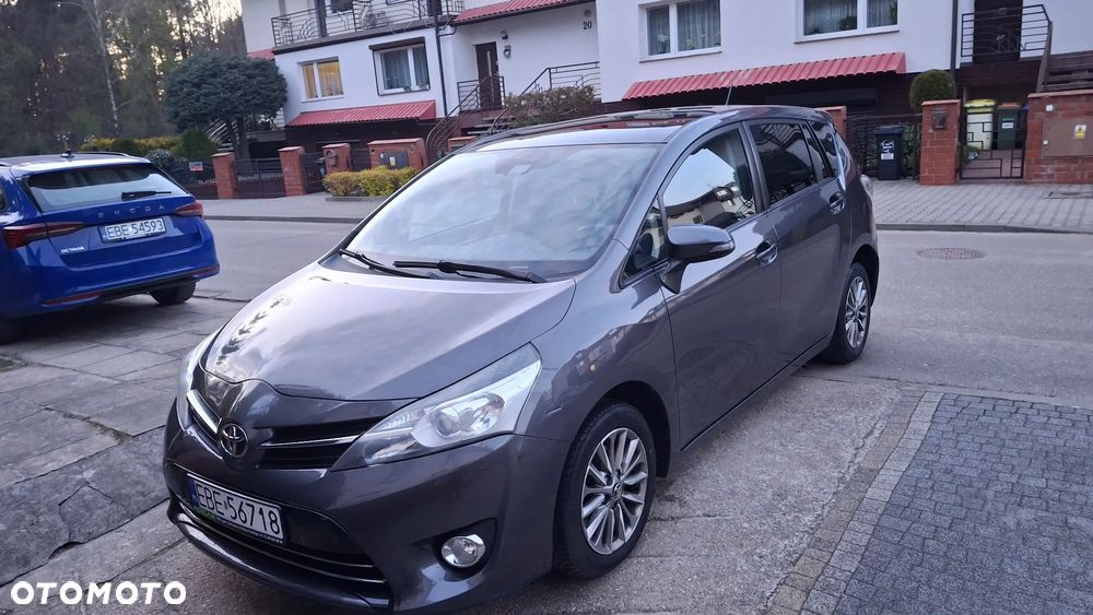 Toyota Verso 1.6 D-4D Prestige 7os EU6 - 11