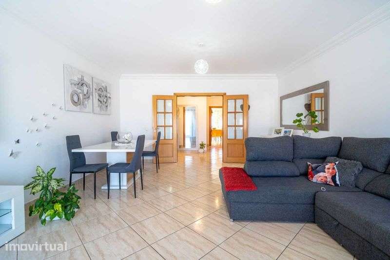 Apartamento T3 com suíte, amplo, pronto a habitar - Grande imagem: 3/12