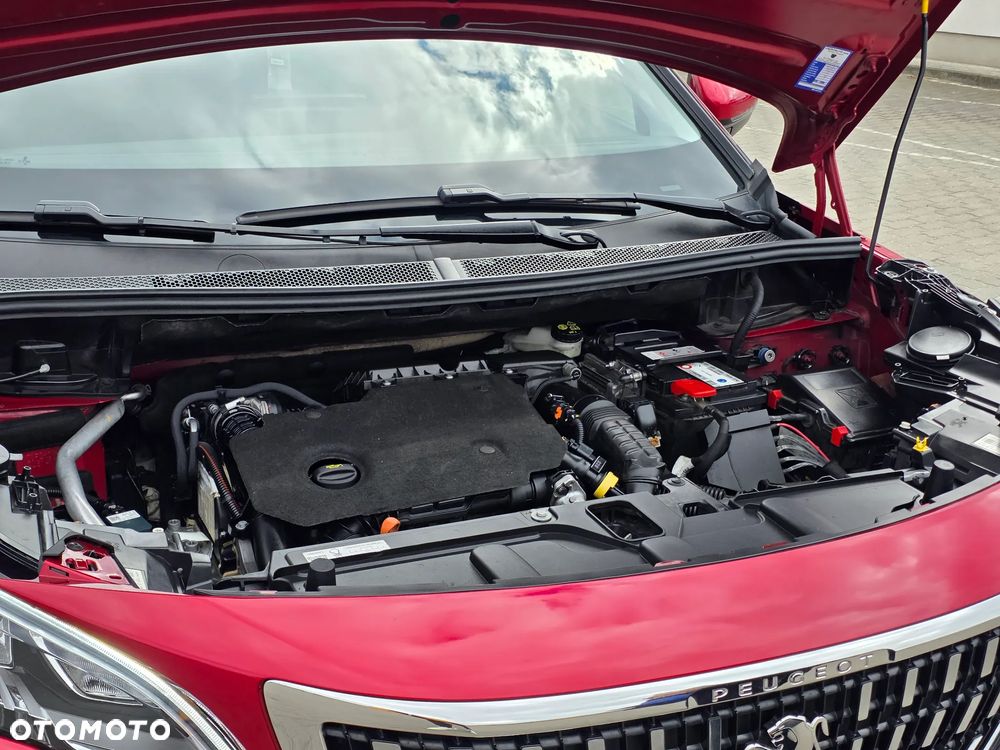 Peugeot 5008 1.5 BlueHDi Allure S&S EAT8 - 24