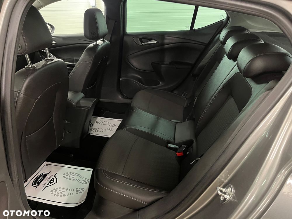 Opel Astra - 18