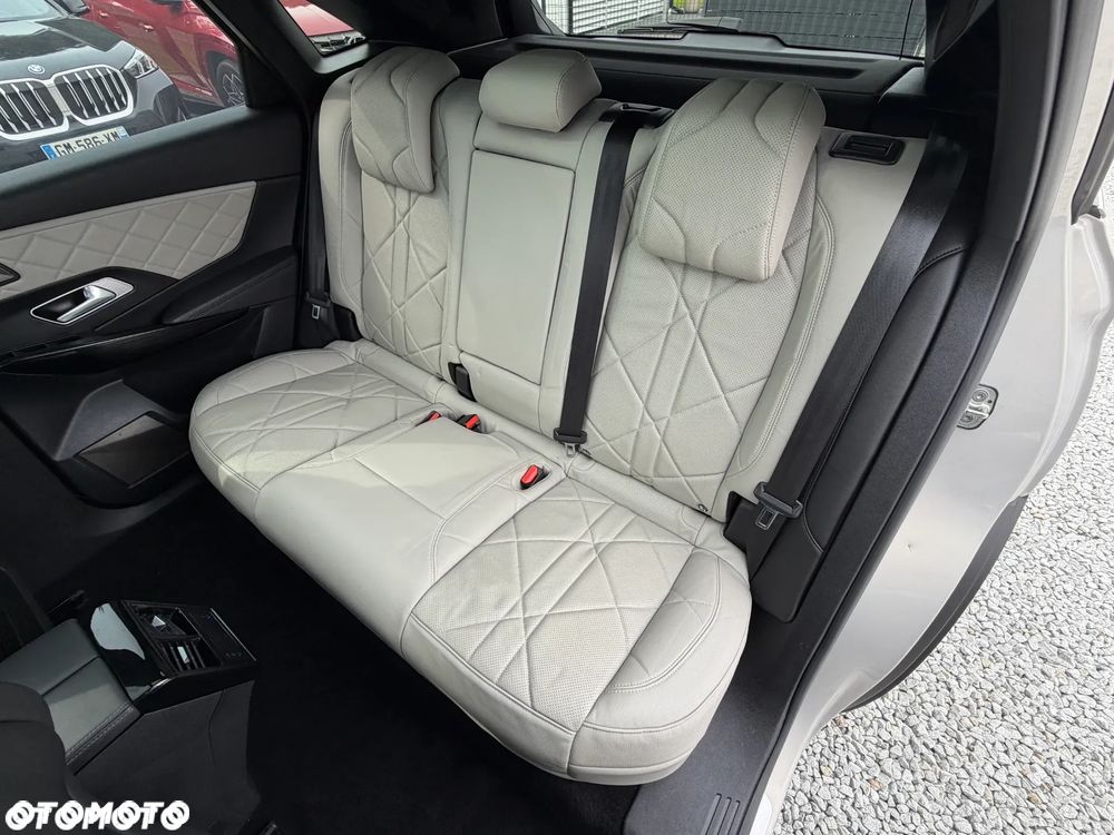 DS Automobiles DS 7 Crossback 1.6 E-Tense 4x4 Grand Chic - 32