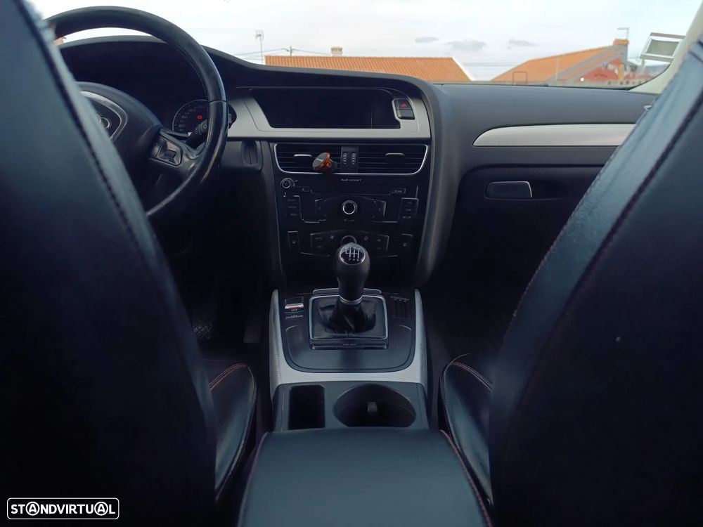 Audi A4 Avant 2.0 TDI - 25