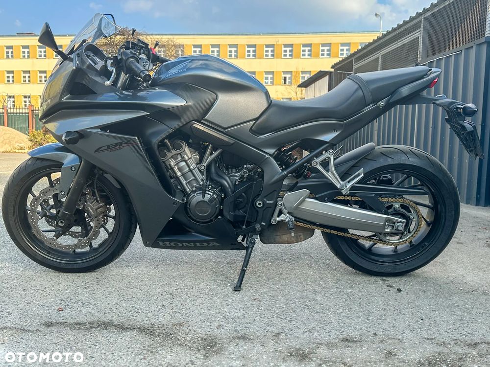Honda CBR - 1