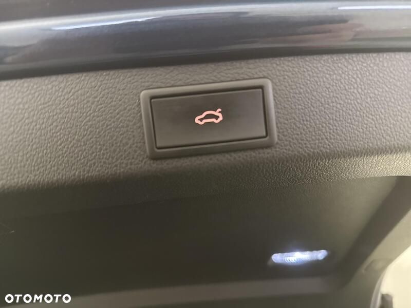 Skoda Superb 2.0 TSI Ambition DSG - 24