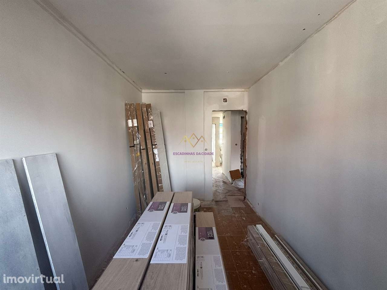 T2+1 Odivelas Remodelado - Grande imagem: 4/36