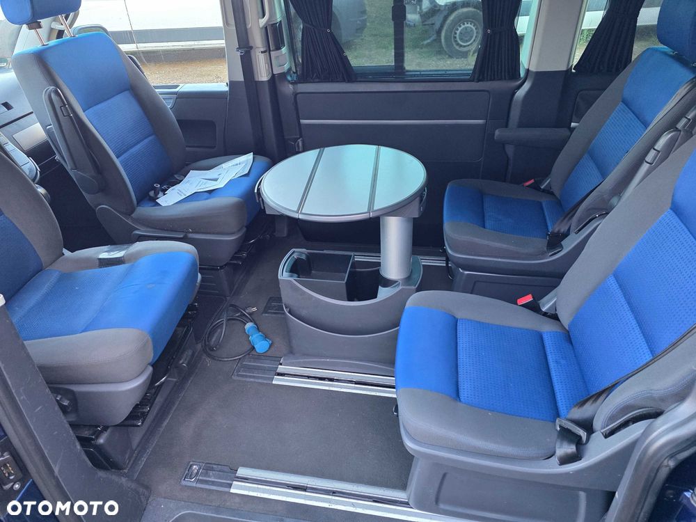 Volkswagen Multivan - 5