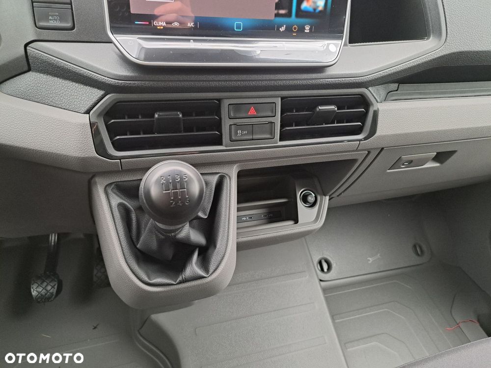 Volkswagen Crafter - 11