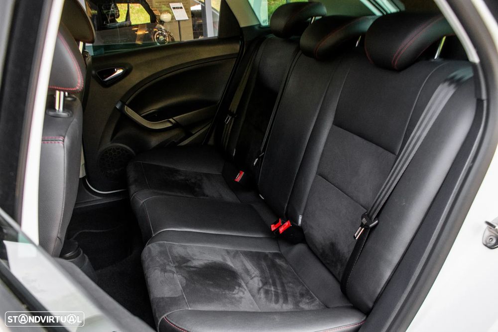 SEAT Ibiza ST 1.6 TDI FR 30 Anos - 26