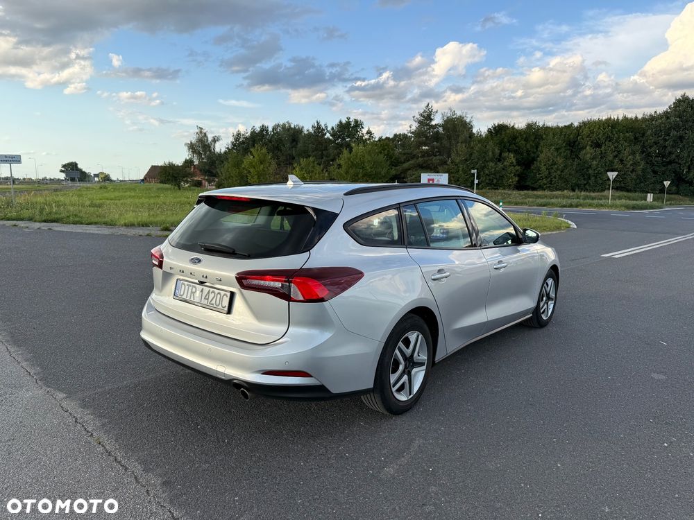 Ford Focus 1.5 TDCi Trend PowerShift - 6